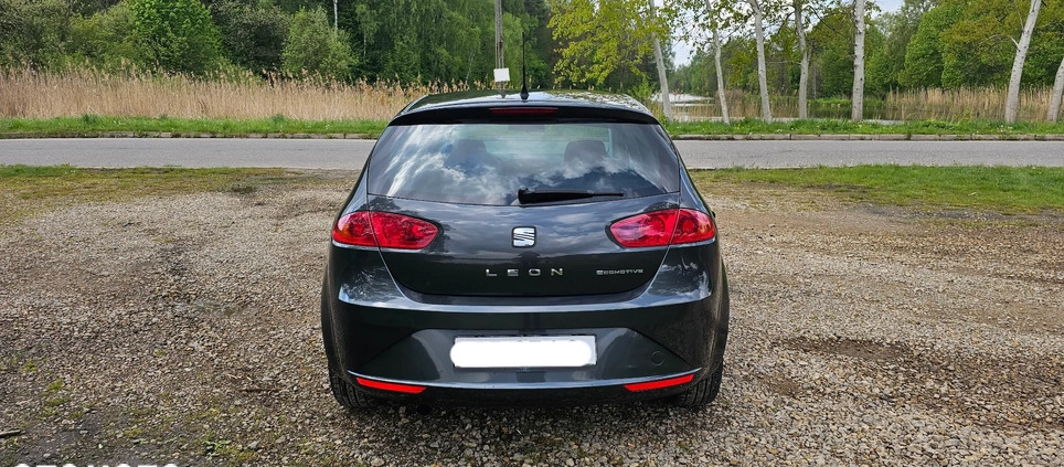 Seat Leon cena 18900 przebieg: 185350, rok produkcji 2011 z Poręba małe 352